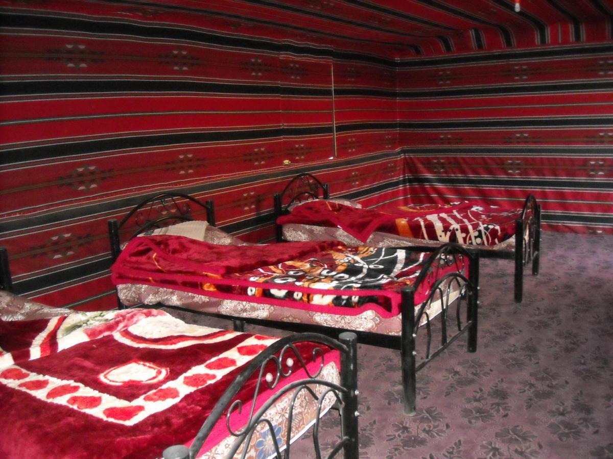 Bedouin House Camp Hotell Wadi Rum Exteriör bild