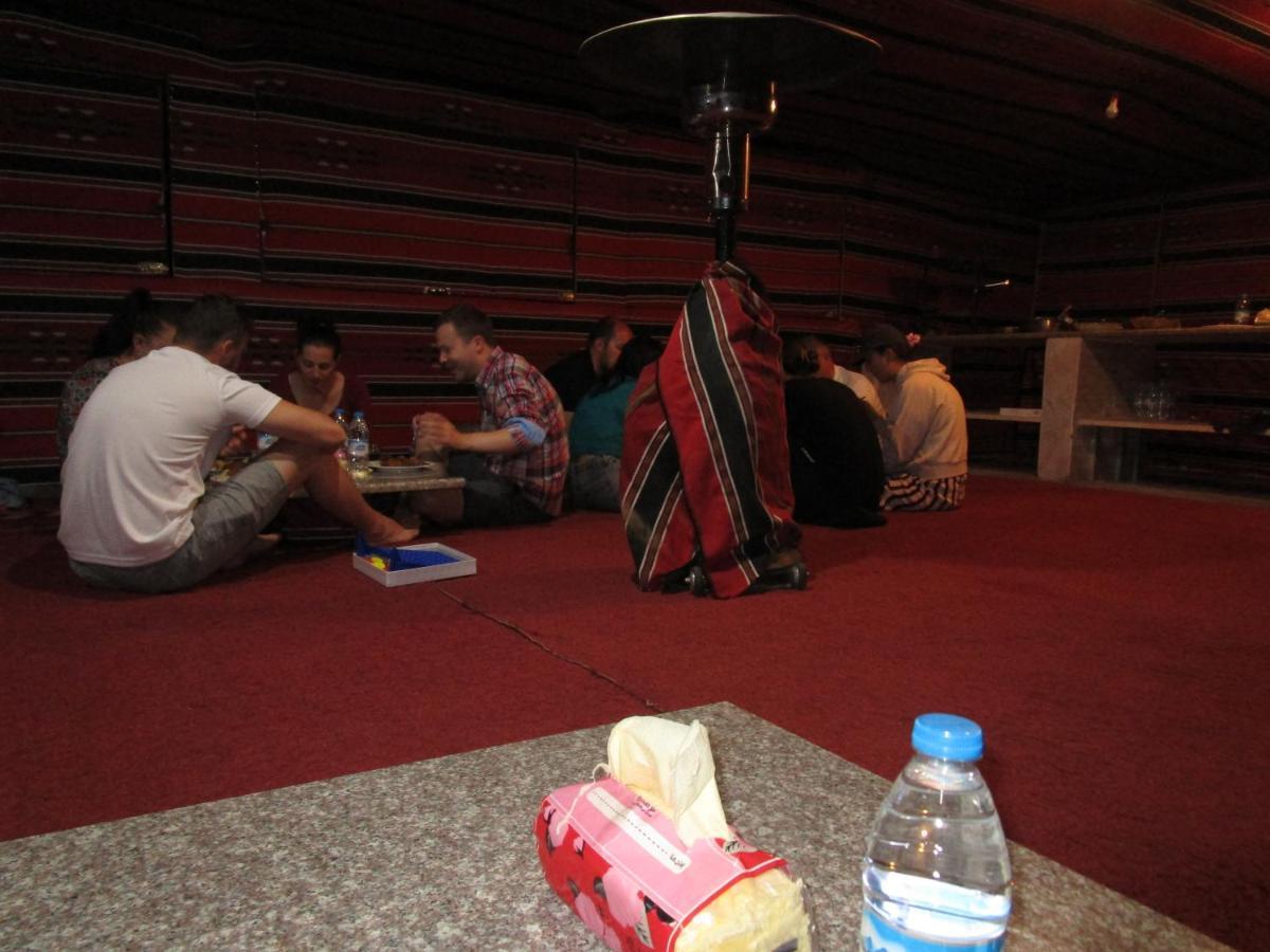 Bedouin House Camp Hotell Wadi Rum Exteriör bild